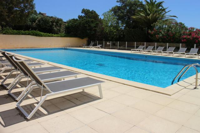 - Domaine Santa Giulia Palace